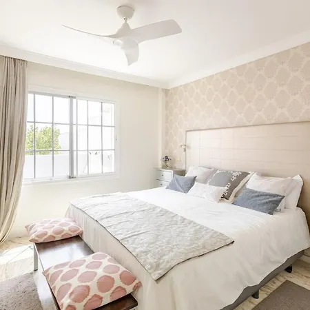 Willa 5 Bedrooms 5 Bathrooms With Private Pool Fast Wifi & Sea Views *